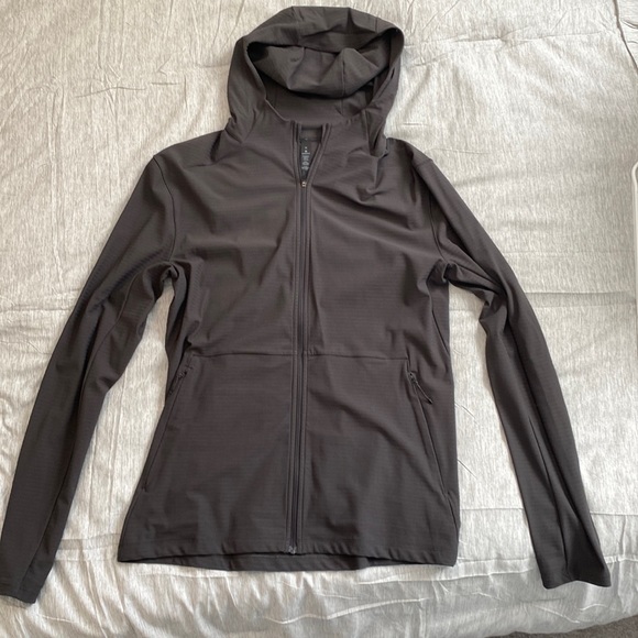 Mint condition full zip grey lily lemon sweater. Size medium - Picture 1 of 3